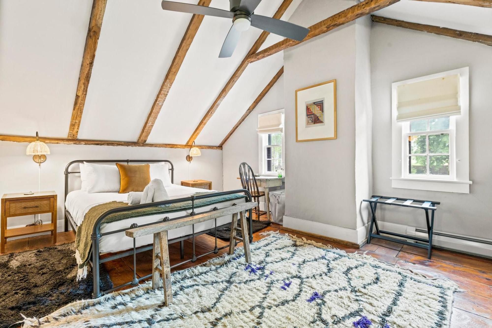 Renovated Historic Cottage By Summer Pine Plains エクステリア 写真